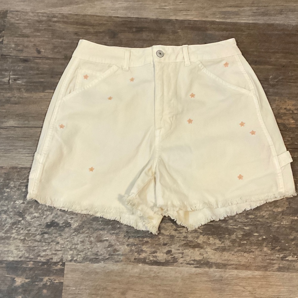 American Eagle Outfitters High Waist Cream Shorts with Star Details